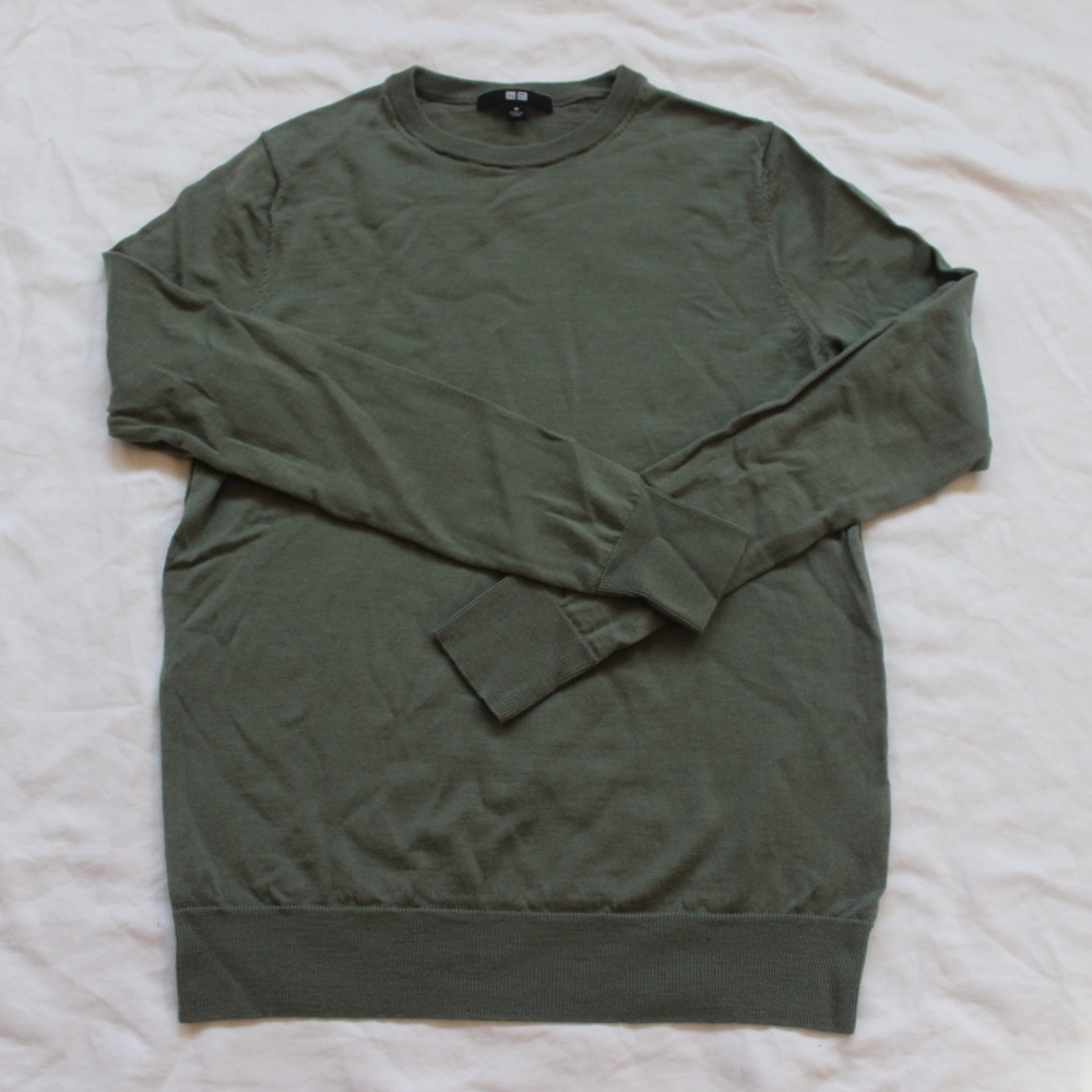 Uniqlo Women Medium Merino Wool Sweater